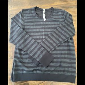 Lululemon Breeze By long sleeved tech shirt